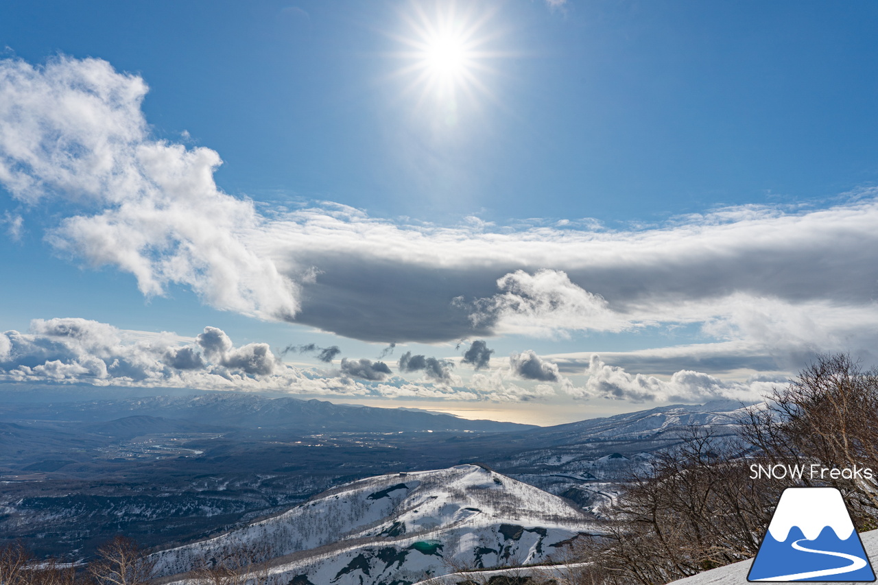 ニセコアンヌプリ国際スキー場｜さすがニセコ！山頂から山麓まで全長約4,000ｍのロング滑走可能です(^^)/